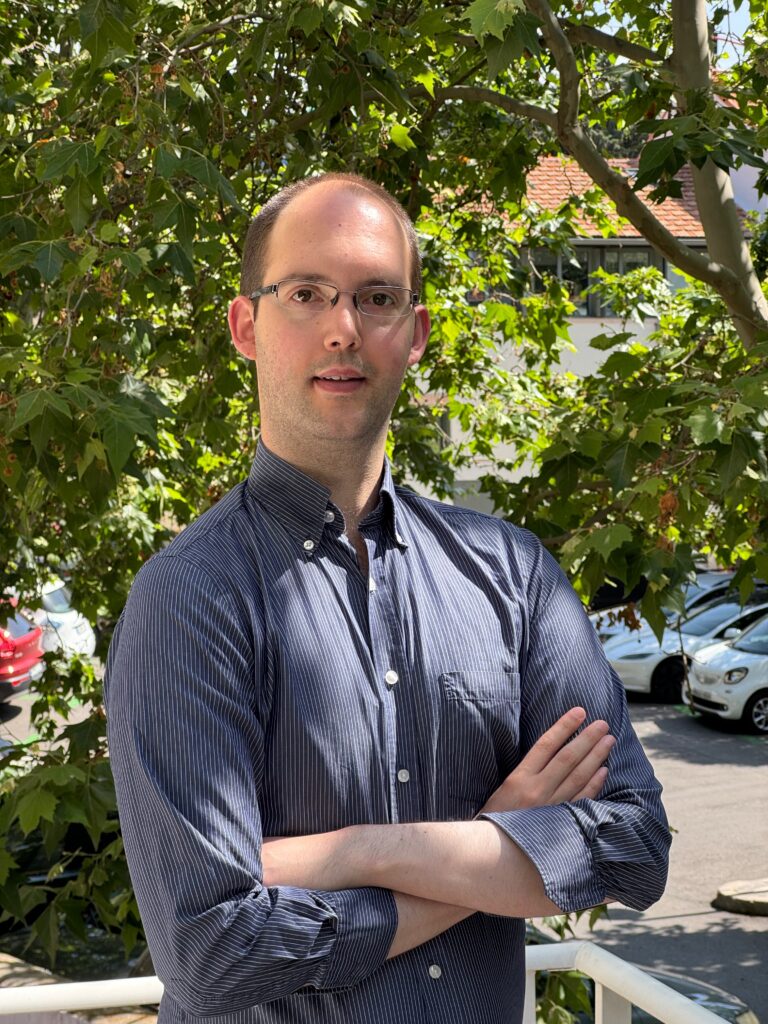 De estar solo a vivir en familia ¡y sacarse la ESO!